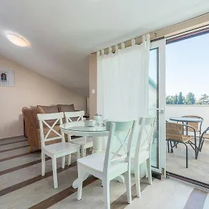 Konukevi La Perla Premium